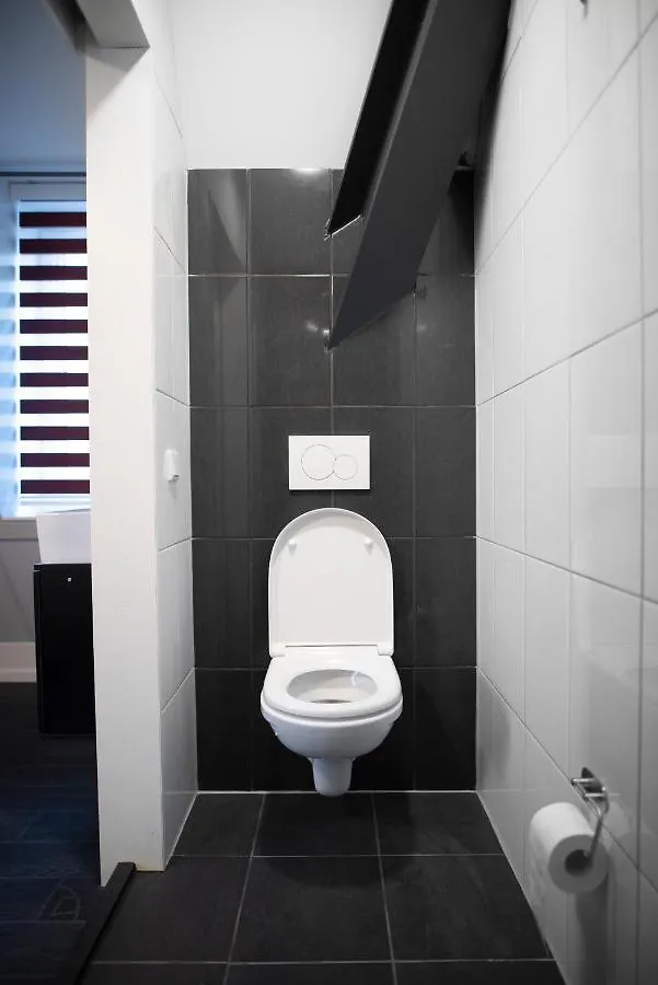 B&B Hotel Lichtstad Эйндховен 2*,